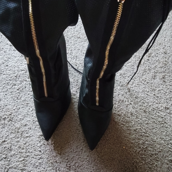 Woman boot - Picture 2 of 2